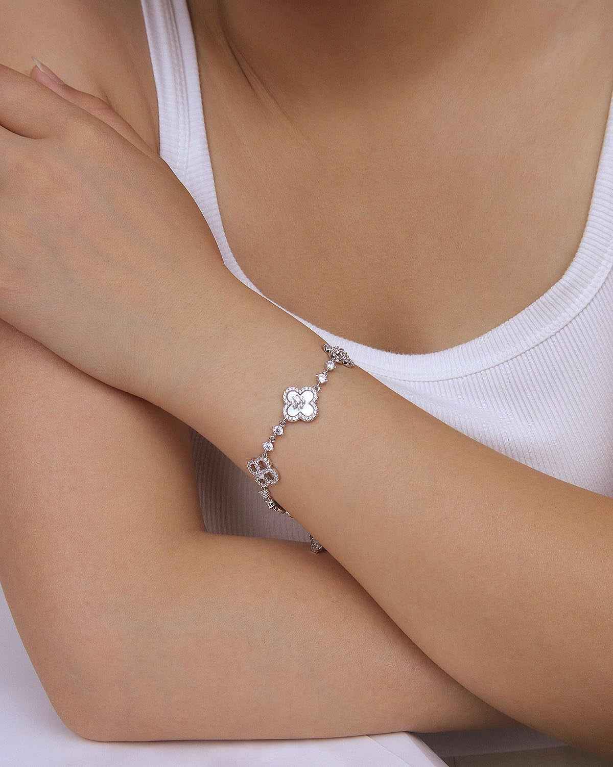 18K Gold Plated Clover Bracelet for Women | Elegant Four Leaf Flower Charm Bracelet